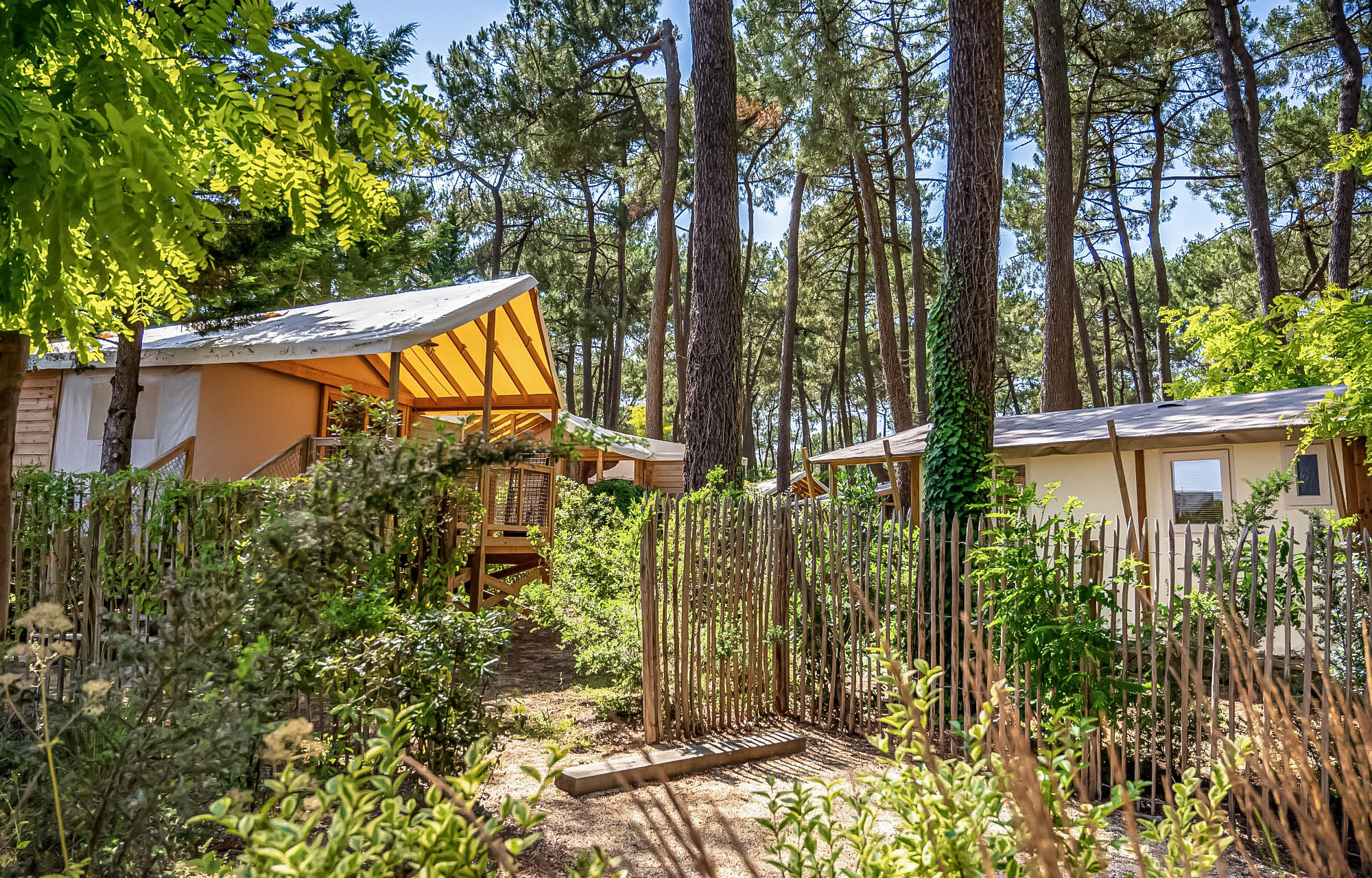 camping quartier lodges vendee