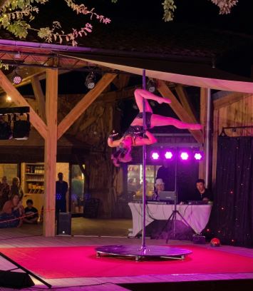cabaret circus